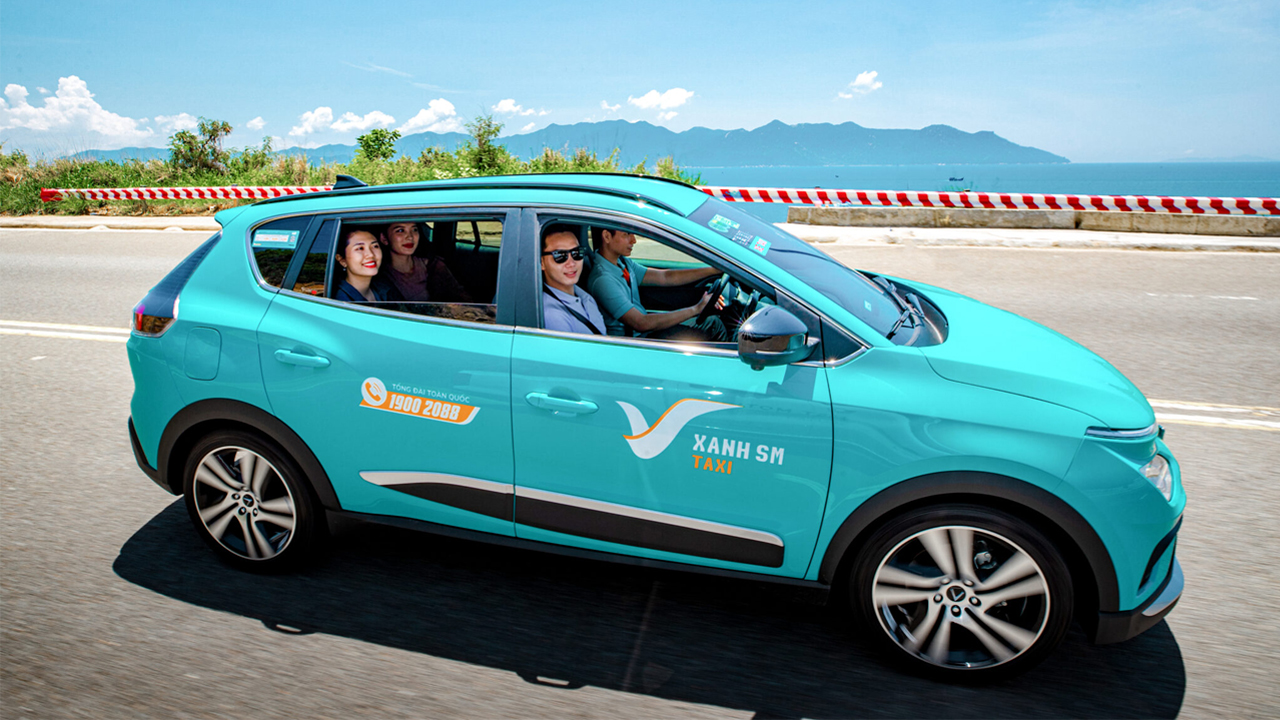 Bà Nà Hills Ở Đâu? Các Cách Di Chuyển Đến Bà Nà Hills Đặt taxi công nghệ Grab/Xanh SM đi Bà Nà Hills
